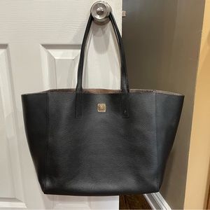 MCM Wandel Medium Shopper Black Leather Gold Leather inside